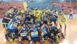 Apaefs comemora tricampeonato estadual invicto na base