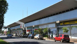 Prefeitura libera funcionamento do shopping e igrejas