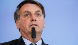 Em novo exame, Bolsonaro testa negativo para Covid-19