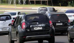 Termina amanhã prazo para licenciar carros placas final 9