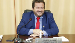 Laudir cobra ação emergencial para recuperar ruas do Parque Alvorada