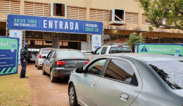 Dourados aplica 1.400 doses neste sábado