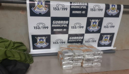 Guarda Municipal prende mulher com maconha na rodoviária