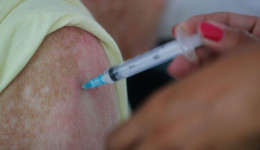 Idosos de 60 anos ou mais ainda ainda podem tomar a 3 dose da vacina contra Covid-19 no CCI 