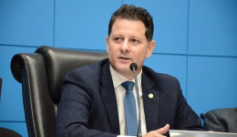 Idosos e pessoas com deficiência podem solicitar carteira digital para transporte intermunicipal