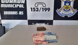 Em ação preventiva homem é preso com maconha  
