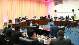 Câmara faz hoje sessão antecipada do feriadão