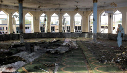 Explosão mata 46 pessoas em mesquita no Afeganistão