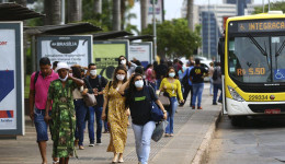 Conselhos de Saúde questionam fim da emergência da pandemia