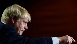 Rússia proíbe primeiro-ministro inglês de entrar no país