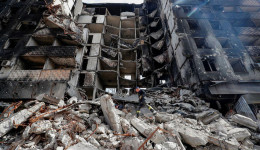 Soldados ucranianos resistem em Mariupol