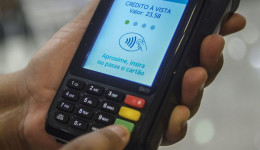 Pagamentos com cartões crescem 36,5% no primeiro semestre