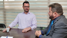 Laudir Munaretto assume compromisso com biomédicos
