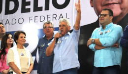 Ato político reúne duas mil pessoas em apoio a Dr. Eudélio