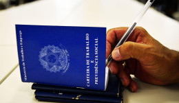 Desemprego cai para 8,7% no terceiro trimestre, revela IBGE
