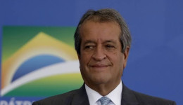 Presidente do PL vai pedir nulidade de 250 mil urnas 