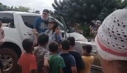 Grupo ‘Chamados a Servir’ distribui  cestas de alimentos e ovos de Páscoa