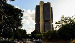 Contas externas devem ter déficit de US$ 36 bilhões