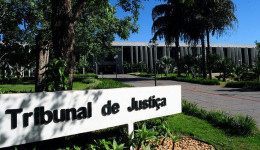 Desembargador investigado é afastado do TJMS