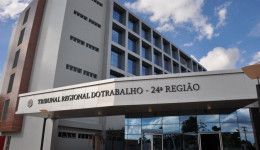 Tribunal do Trabalho confirma Horas Extras para Caminhoneiro