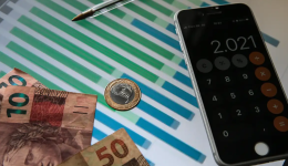 Inflação oficial sobe para 0,38% em julho, puxada pela gasolina