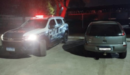 Rapaz é preso acusado de furtar carro do ex-marido da mãe
