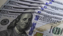 Dólar chega a R$ 6 e deverá continuar subindo