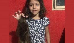Solidariedade: Aos 5 anos, Bia pede para cortar cabelo e doar para crianças com câncer