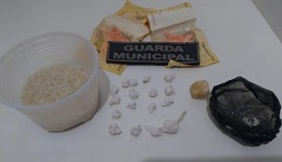 Guarda Municipal apreende 18 pedras de crack