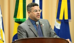 Mauricio Lemes exige cumprimento de lei em carnês do IPTU