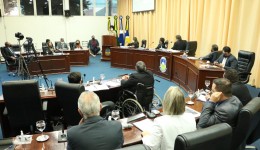 Câmara de Dourados aprova multa de R$ 15 mil a proprietários de imóveis com festas clandestinas