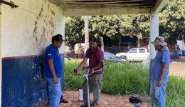 Edson Souza intervém e participa de limpeza em área de lazer do Parque das Nações II