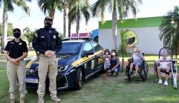 PRF no Mato Grosso do Sul realiza a campanha 'Policiais Contra o Câncer Infantil'