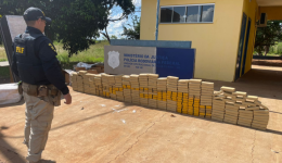 PRF apreende 267,1 quilos de cocaína e diversos fardos de produtos contrabandeados