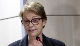 Brasil tem fertilizantes até outubro, garante ministra
