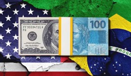 Dólar opera em queda de 0,26%, vendido a R$ 4,697; Bolsa cai