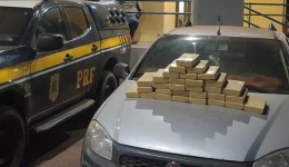 Mais de 30 quilos de cocaína são apreendidos pela PRF em estrada vicinal