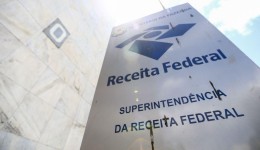 Receita Federal deixa de exigir autenticação de documentos
