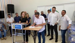 Cemar Arnal prestigia assinatura de convênio para construção da 2ª etapa da sede da AAGD