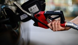 Procon notifica postos para esclarecer aumento no preço da gasolina