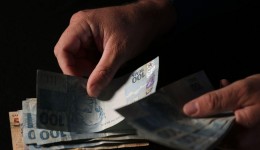 Aprovada MP que garante crédito para auxílio de R$ 600 até dezembro