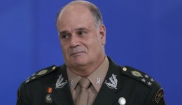Exército e Marinha decidem trocar comandantes antes da posse de Lula