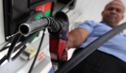 Governo Lula volta a cobrar impostos sobre combustíveis a partir de 1º de março