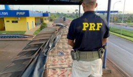 PRF apreende cigarros contrabandeados sendo transportados em caminhão roubado