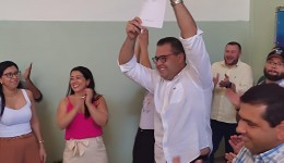 Alan Guedes regulamenta 138 agentes comunitários de saúde e endemias